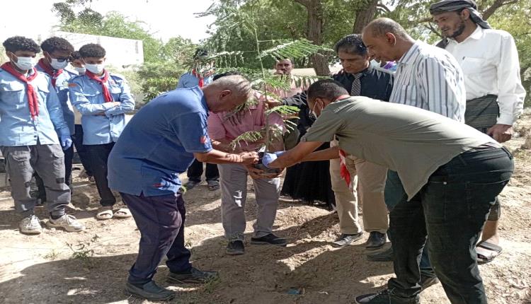 بيئة أبين تغرس الوعي الأخضر في مدارس زنجبار