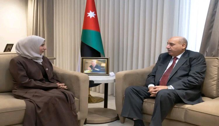 وزيرة الخارجية تُطلع رئيس مجلس النواب الأردني على جهود استعادة مؤسسات الدولة