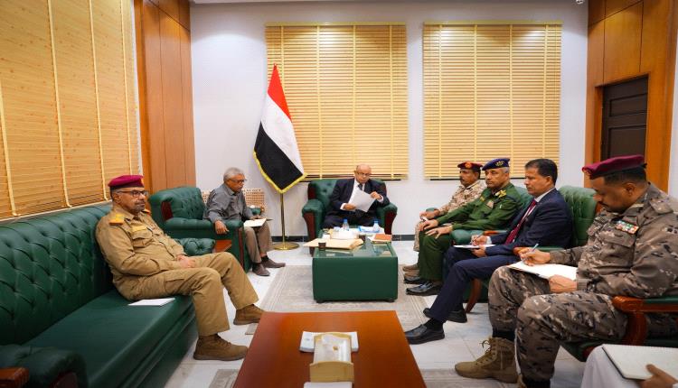 اللجنة الأمنية بحضرموت تناقش تعزيز الإجراءات الأمنية ورفع الجاهزية في ظل التطورات الراهنة