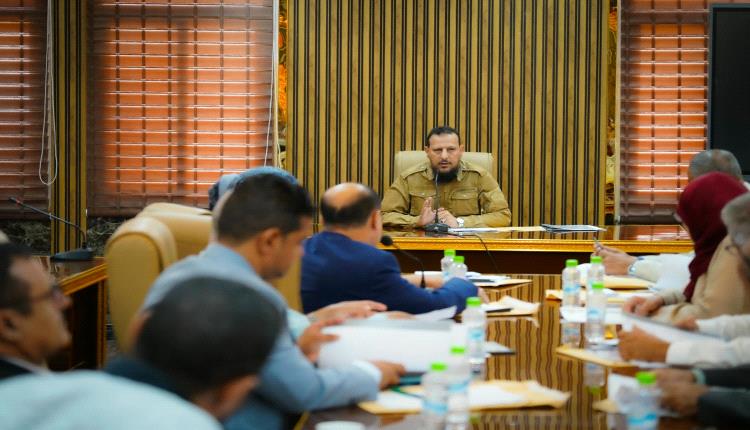برئاسة المحافظ شيخ.. المكتب التنفيذي بالعاصمة عدن يستعرض تقارير الأداء لعدد من المكاتب ويؤكد تعزيز التنسيق للحفاظ على الاستقرار