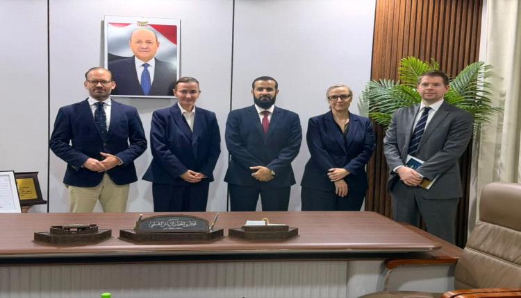 محافظ أبين يلتقي وفد مكتب المبعوث الأممي إلى اليمن ويبحثان تعزيز التنسيق المشترك