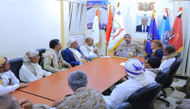 رئيس هيئة الأركان يبحث مع قيادات في المقاومة تعزيز الإسناد الشعبي للقوات المسلحة
