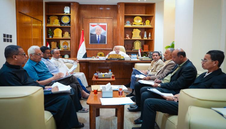 الخنبشي يرأس الاجتماع الدوري لمجلس إدارة صندوق النظافة والتحسين بساحل حضرموت