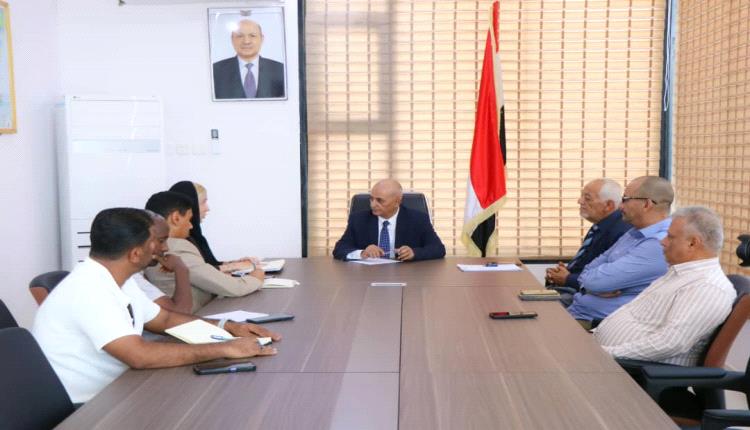 الوزير الشرجبي يبحث مع الهجرة الدولية تدخلاتها في قطاعي المياه والصرف الصحي