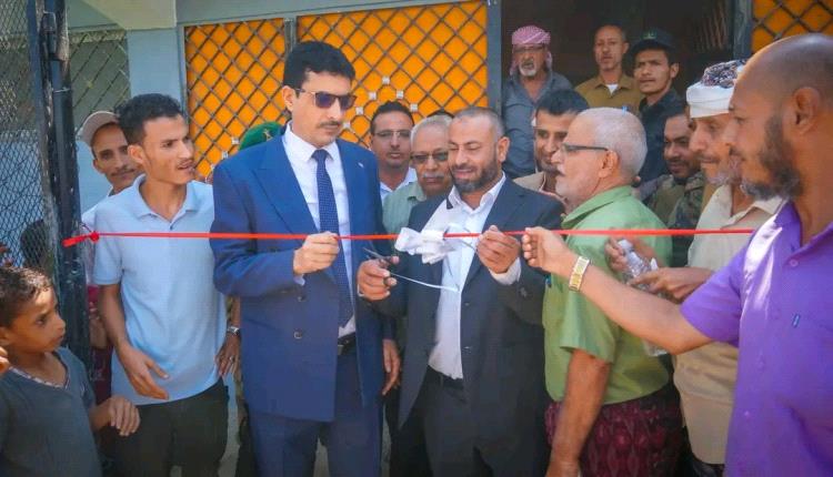 برعاية رئيس الوزراء وتزامناً مع ذكرى ثورة 14 أكتوبر .. محافظ الضالع يفتتح ملعب الصمود الرياضي بعد تأهيله