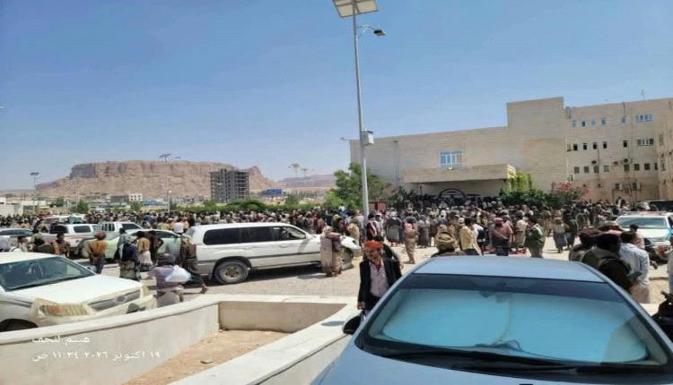 محور سبأ ينعى شهداء معسكر العلم بشبوة ويؤكد: هذه التضحيات تزيدنا إصرار وعزيمة لاجتثاث مشروع الحوثي الإرهابي