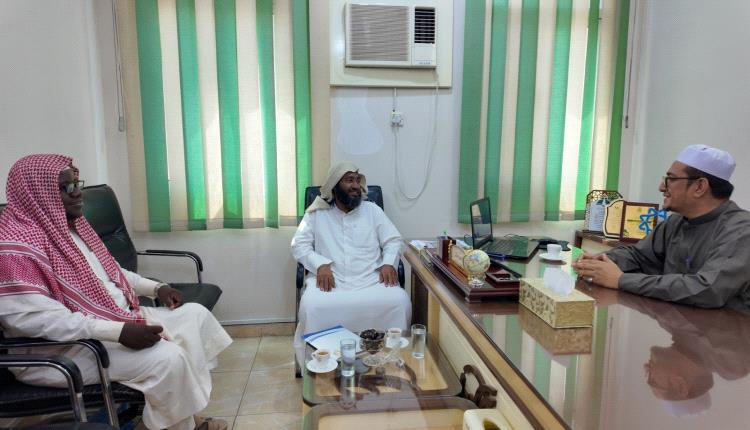 المدير التنفيذي لمؤسسة التنمية الخيرية بحضرموت يزور مؤسسة ألطاف للتنمية بالمكلا