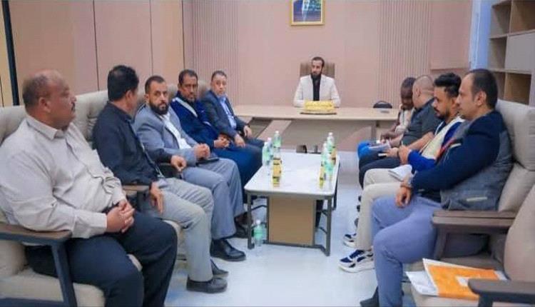 محافظ أبين يلتقي المجلس النرويجي للاجئين ويشيد بتدخلاته الإنسانية والتنموية