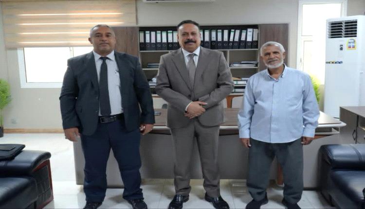الوزير العقربي يشرف على مراسم التسليم والاستلام لقيادة المؤسسة العامة للطرق والجسور ويشدد على تعزيز الأداء المؤسسي