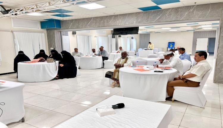 اللجنة الاستشارية بحضرموت تطلع على جهود الإصحاح البيئي وتناقش مستجدات الأوضاع على الساحة الوطنية