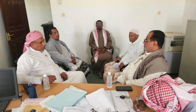 السماحي مدير عام مديرية السوم يستقبل بن علي جابر مدير عام الإدارة العامة لمحو الأمية وتعليم الكبار بالوادي والصحراء