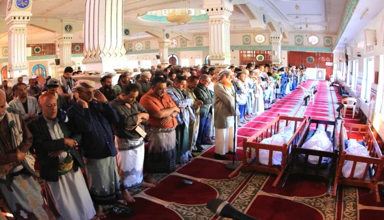 تعز تشيع كوكبة من شهداء القوات المسلحة والمقاومة الشعبية من ابناء مديرية مشرعه وحدنان