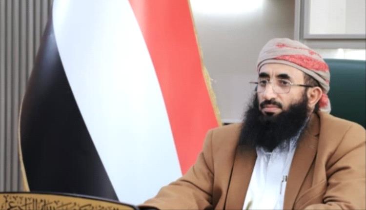 وزير الأوقاف: فك حصار تعز واجب ديني ووطني.. وصمت المجتمع الدولي يطيل المأساة
