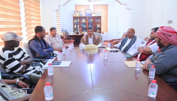 المهرة.. وكيل الشباب يبحث تفعيل النشاط الرياضي ومعالجة تعثر دوري المحافظة