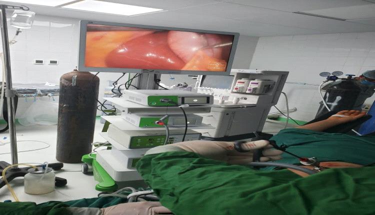 هيئة مستشفى الرازي العام بأبين تفعّل وحدة المناظير بإجراء أول عملية لاستئصال المرارة بالمنظار