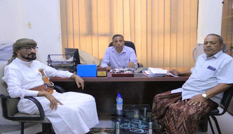 مدير عام شبام يناقش مع التخطيط والتعاون الدولي موازنة البرنامج الاستثماري للمديرية