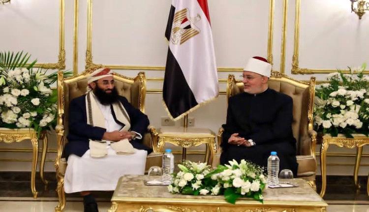 وزير الأوقاف والإرشاد يبحث مع مفتي مصر تعزيز التعاون الديني والإفتائي بين البلدين