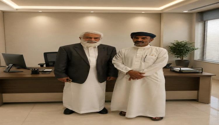 لقاء ودي يجمع وزير التخطيط والتعاون الدولي بمدير مكتب التخطيط بجيشان في الرياض