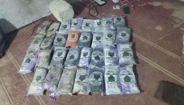 ضبط شحنة حشيش تزن أكثر من 37 كيلوغرامًا في نقطة عسد الفايه بساحل حضرموت