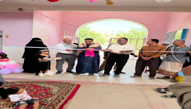 مدير عام تريم يدشّن العام الدراسي الجديد بروضة الغنّاء