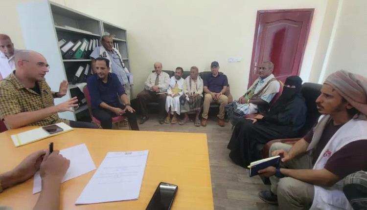 تعز: أطباء بلا حدود تناقش الاحتياجات الصحية في المخا في ظل التطورات الأخيرة