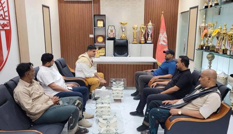 الوكيل باعلوي يتفقد منشأة نادي شعب حضرموت ويطّلع على جاهزيته للمشاركات الخارجية في بطولتي الخليج للقدم والعربية للسلة