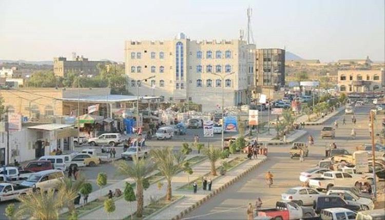 لدواعٍ أمنية مشددة.. حظر تجول ليلي للمركبات على شريان الإمداد النفطي بمأرب