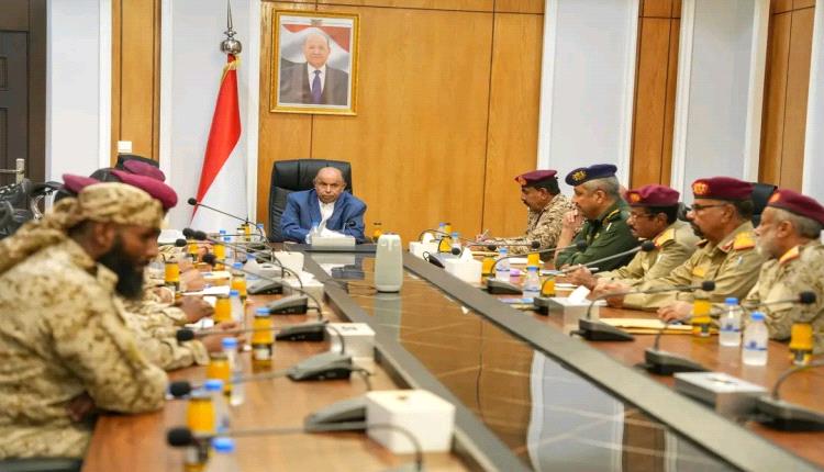 عضو مجلس القيادة الخنبشي يترأس اجتماع اللجنة الأمنية بحضرموت ويؤكد رفع الجاهزية واليقظة الأمنية