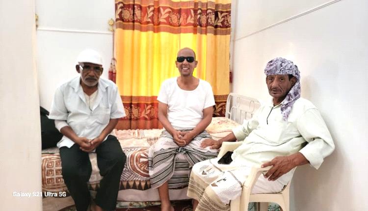 رئيس مجلس تنسيق أندية حضرموت الوادي يطمئن على صحة رئيس فرع اتحاد الإعلام الرياضي بالوادي
