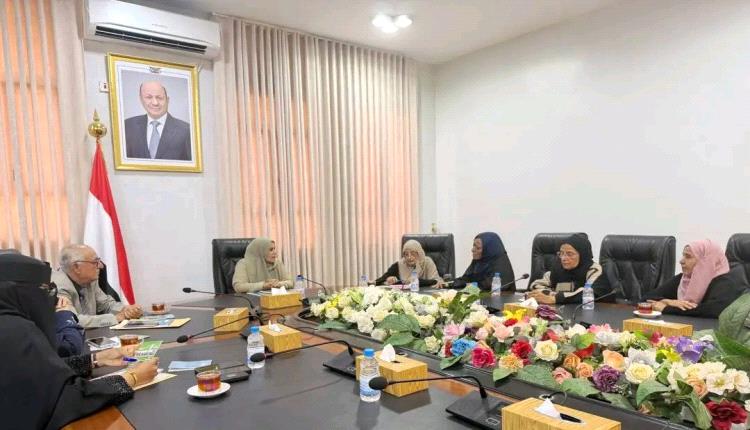 وزير الدولة لشؤون المرأة تناقش مع جنوبيات من اجل السلام سبل تمكين دور المرأة في المؤسسات الخدمية