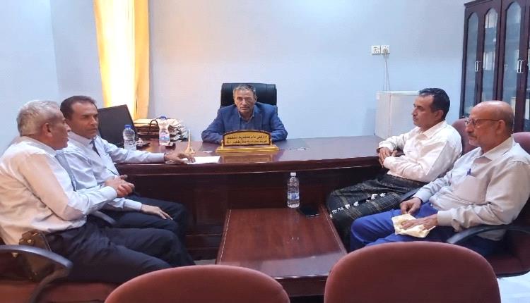 الأمين العام يطلع على نشاط مكتب الصحة بشبوة ويؤكد أهمية تضافر الجهود للارتقاء بالقطاع الصحي