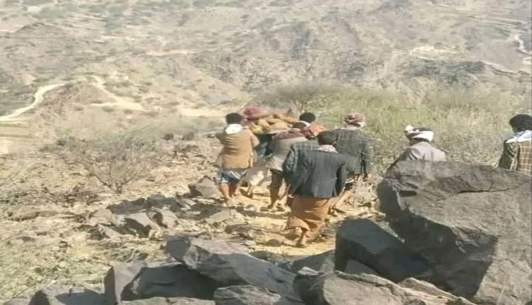 مأساة تحت الركام: وفاة شخصين وإصابة آخرين في انهيار منجم بمديرية "أفلح الشام" بمحافظة حجة
​