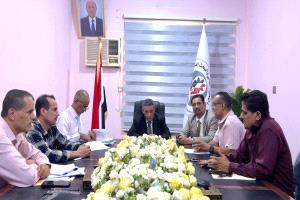 وزير التعليم العالي يناقش مع لجنة دراسة ومعالجة قضايا الطلاب الموفدين سبل معالجة إشكالات الدارسين في الخارج