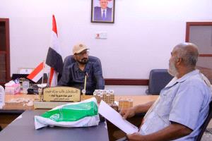 مدير عام شبام يناقش إجراءات ضمان استقرار تموين الغاز المنزلي ومعالجة أزمة النقص